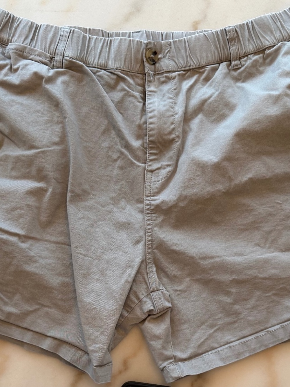 Maamgic / Gray / 38 " / 5" Length / 98% Cotton 2% Spandex Short
